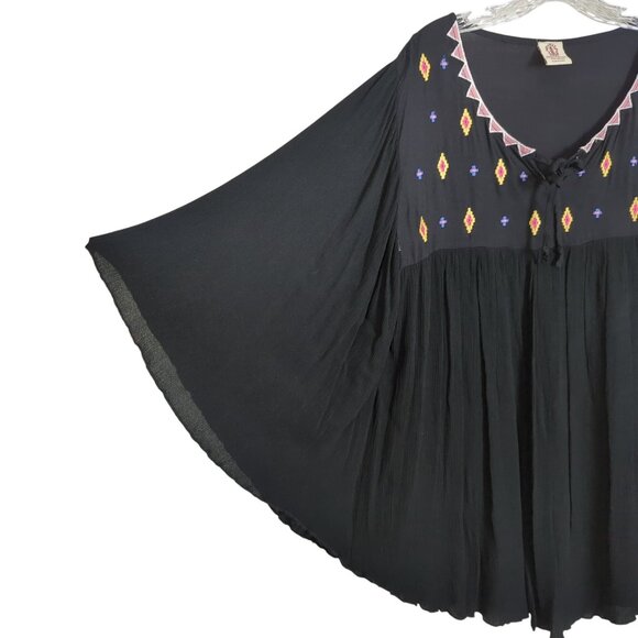 Gypsy‎ Rose Black Embroidered Poncho Top With Tie Neck Flowing Sleeves Boho sz M - Picture 3 of 11